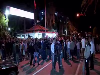 erkeklerden-gece-yarisi-destek-eylemi-0310131200_l.jpg