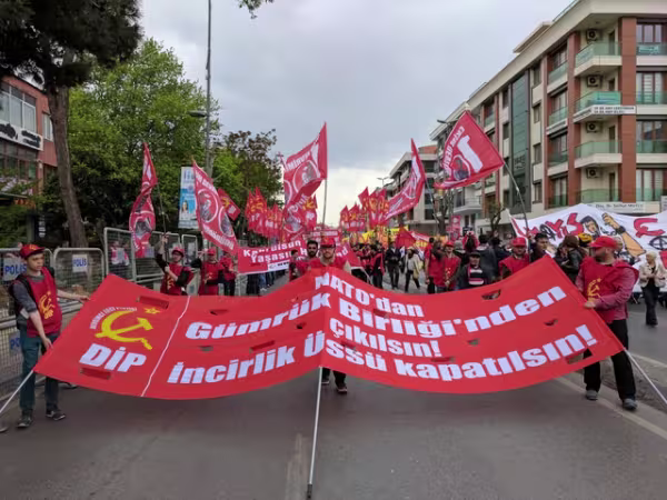 istanbul-1mayis-2017-kucuk.jpg