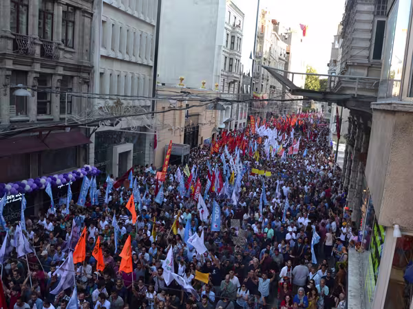 taksim-katliam-protesto-1-aa.jpg