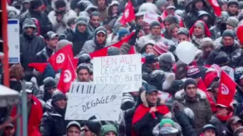 tunus_devrim.jpg