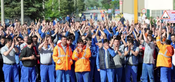 turkish-auto-strike.jpg